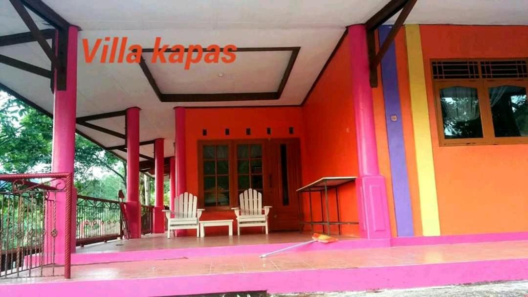 Pesona Wisata Alam Ciparay Endah *
