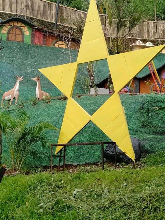 Pesona Wisata Alam Ciparay Endah *