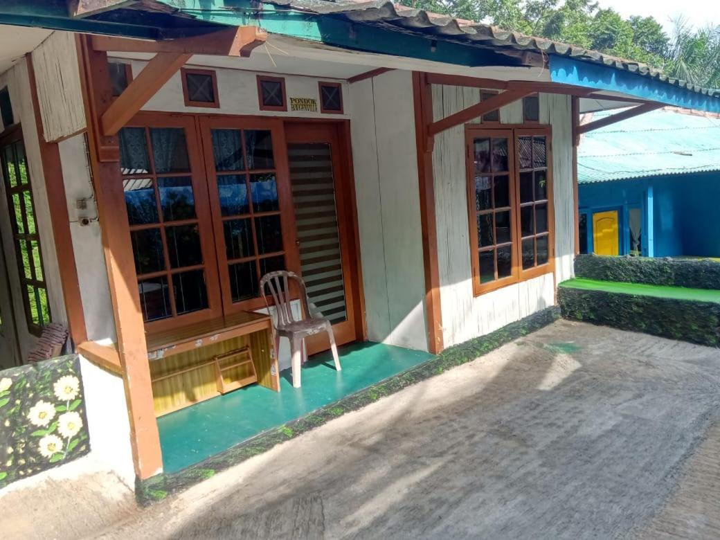 Lodge Pesona Wisata Alam Ciparay Endah *