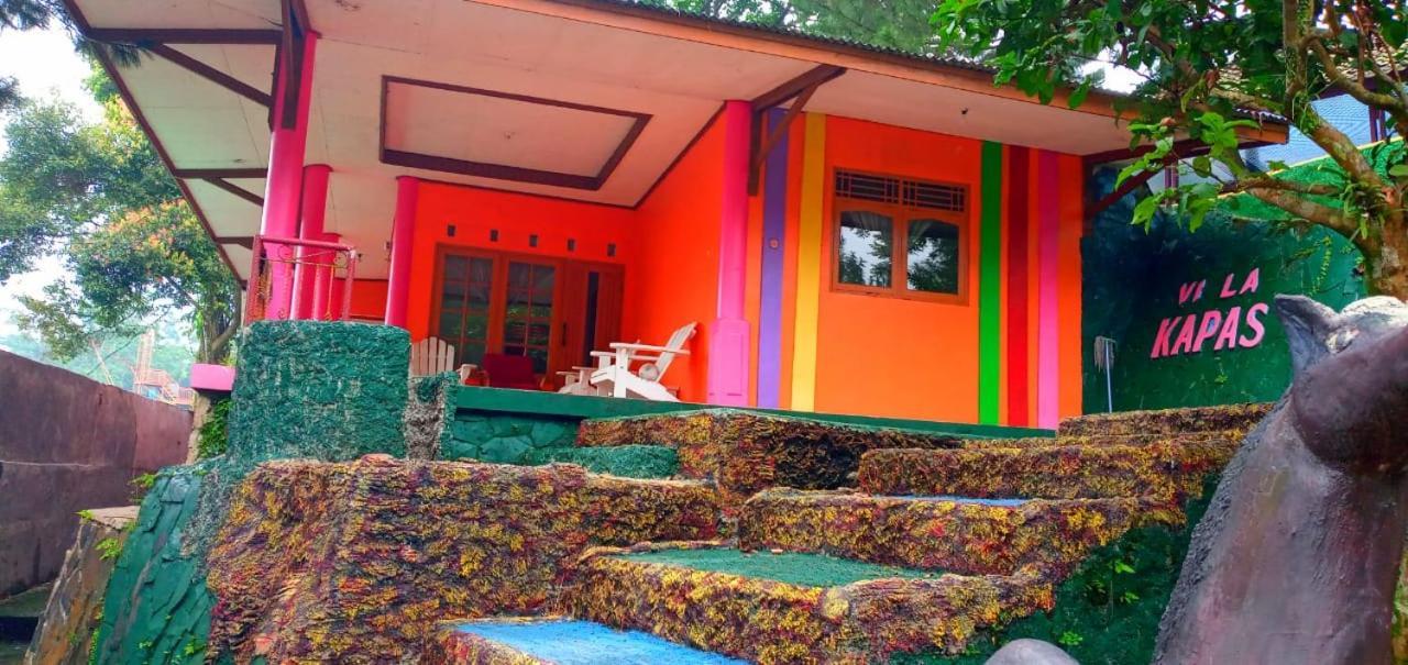 Lodge Pesona Wisata Alam Ciparay Endah Bogor